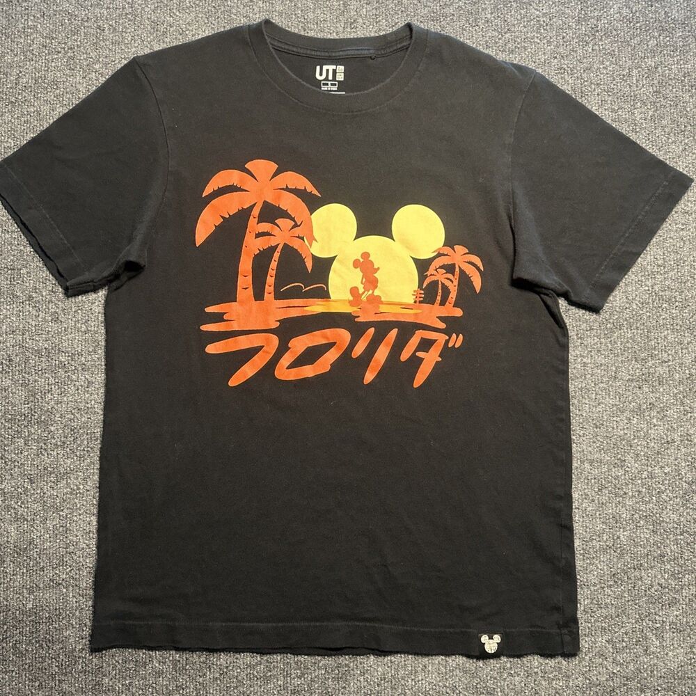 Uniqlo x Disney T-Shirt Black Mickey Mouse Collaboration - Men’s S Small